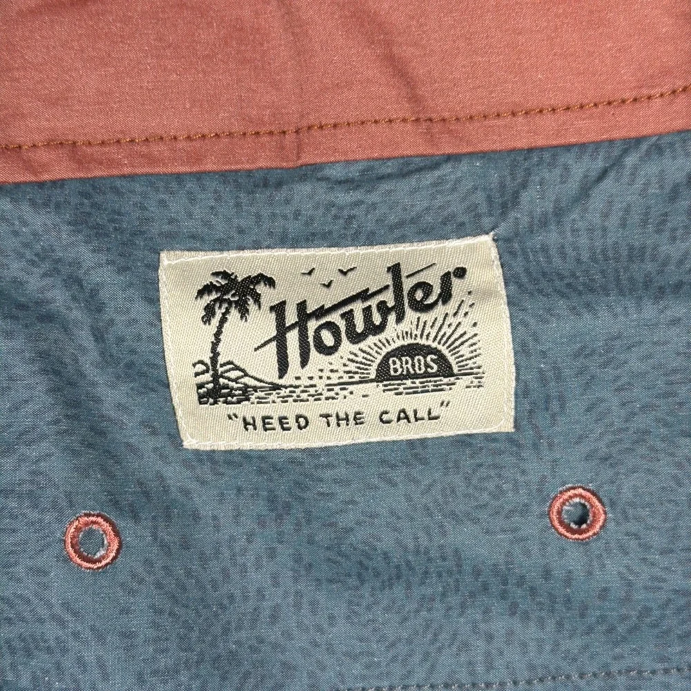 Howler Bros Horizon‎ Hybrid Shorts Mens 33 Blue Coral Board Shorts Swim Trunks